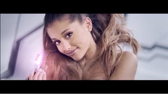 Ariana Grande ft. Zedd - Break Free