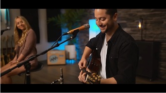 Boyce Avenue ft Emma Heesters - I Like Me Better(cover)